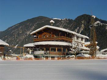Hotel Hotel Gasthof Stoanerhof 3*